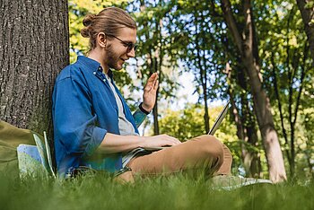 Student in Freien ©iStock.com Student in Freien©iStock.com